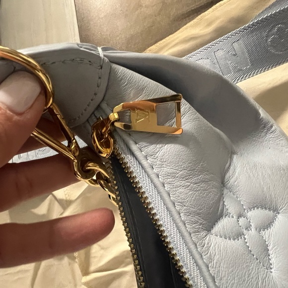 SOLD 💥💥💥💥Louis Vuitton Loop Bag - Picture 5 of 7